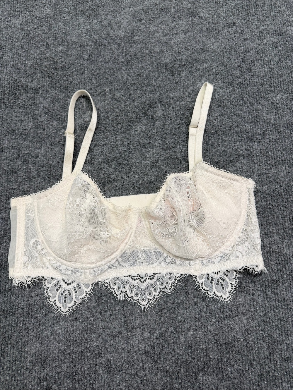 Victoria's Secret Cream Lace Longline Bra